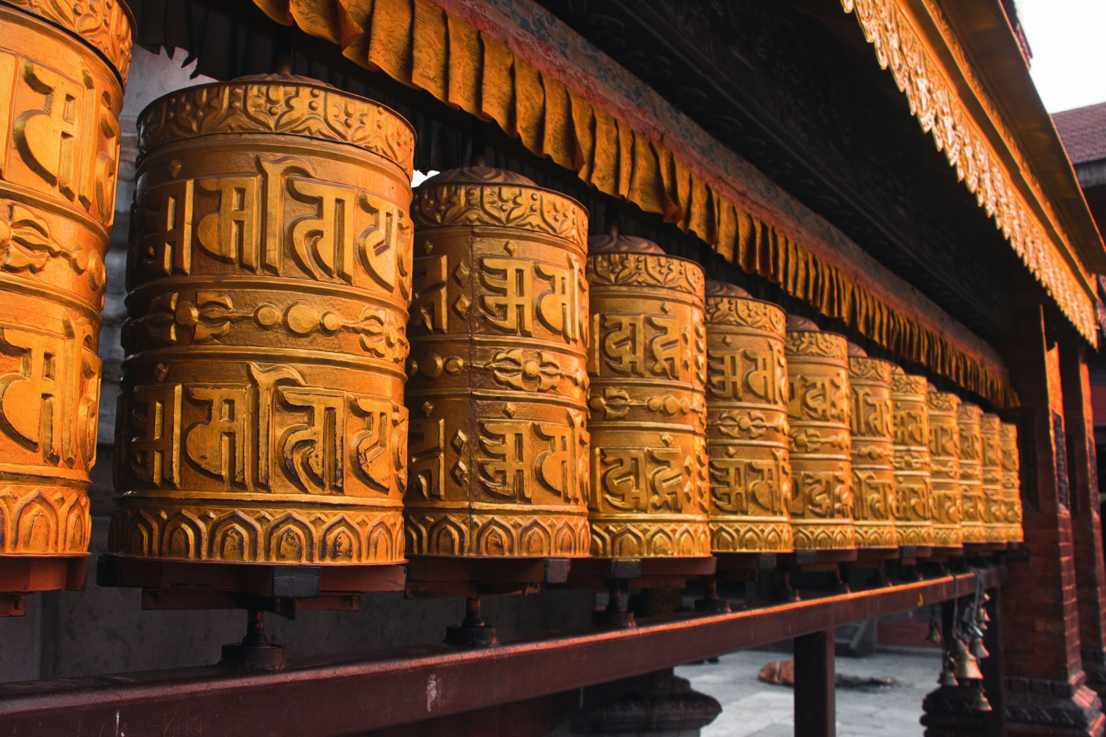 Jagat – Deng — Immersion in Buddhist Culture